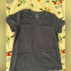 Koi scrub set. Shirt size M and pants size S